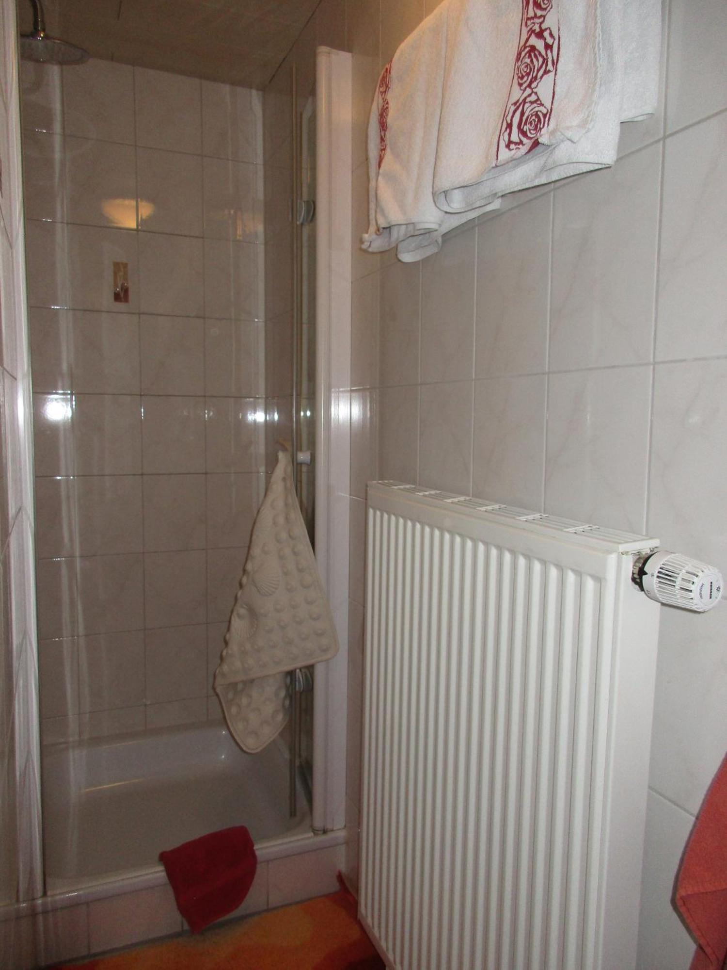 Gaestehaus Reisacher - Mehrbettzimmer Peiting Εξωτερικό φωτογραφία